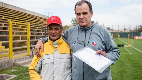 Patricio Bustamante trabajaba en la cancha de Cobreloa cuando conoció al Loco Bielsa.