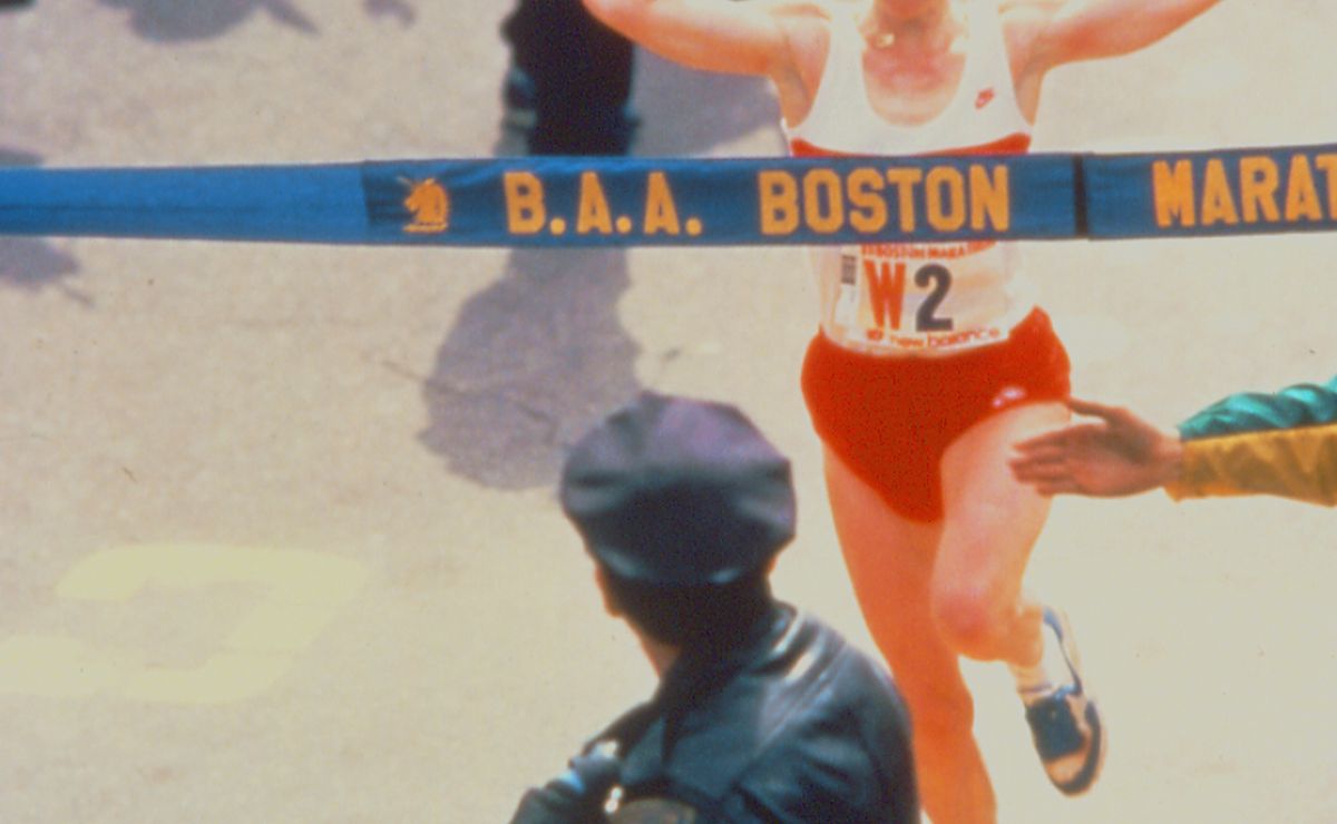 “Las mujeres están inspirando al mundo”: El mensaje de Joan Benoit a las corredoras Chilenas antes del medio maratón de mujeres