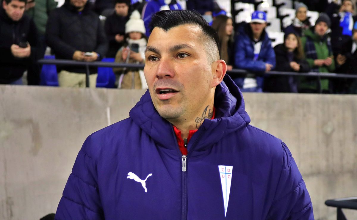 Adelantan que Gary Medel será borrado por Daniel Garnero en Universidad Católica