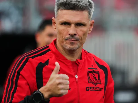 Lo aplauden de pie: Ortiz se echa al bolsillo a los hinchas de Colo Colo