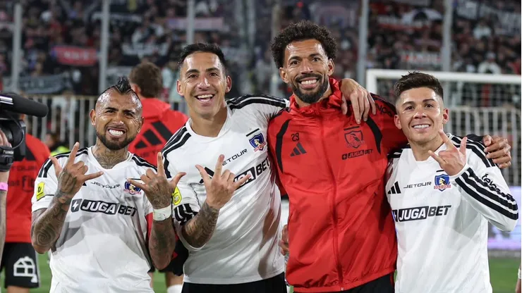 Todo es felicidad en Colo Colo rumbo a la estrella 35