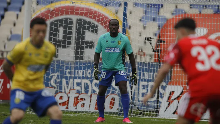Panameño anotó un gol y se puso al arco ante la U.