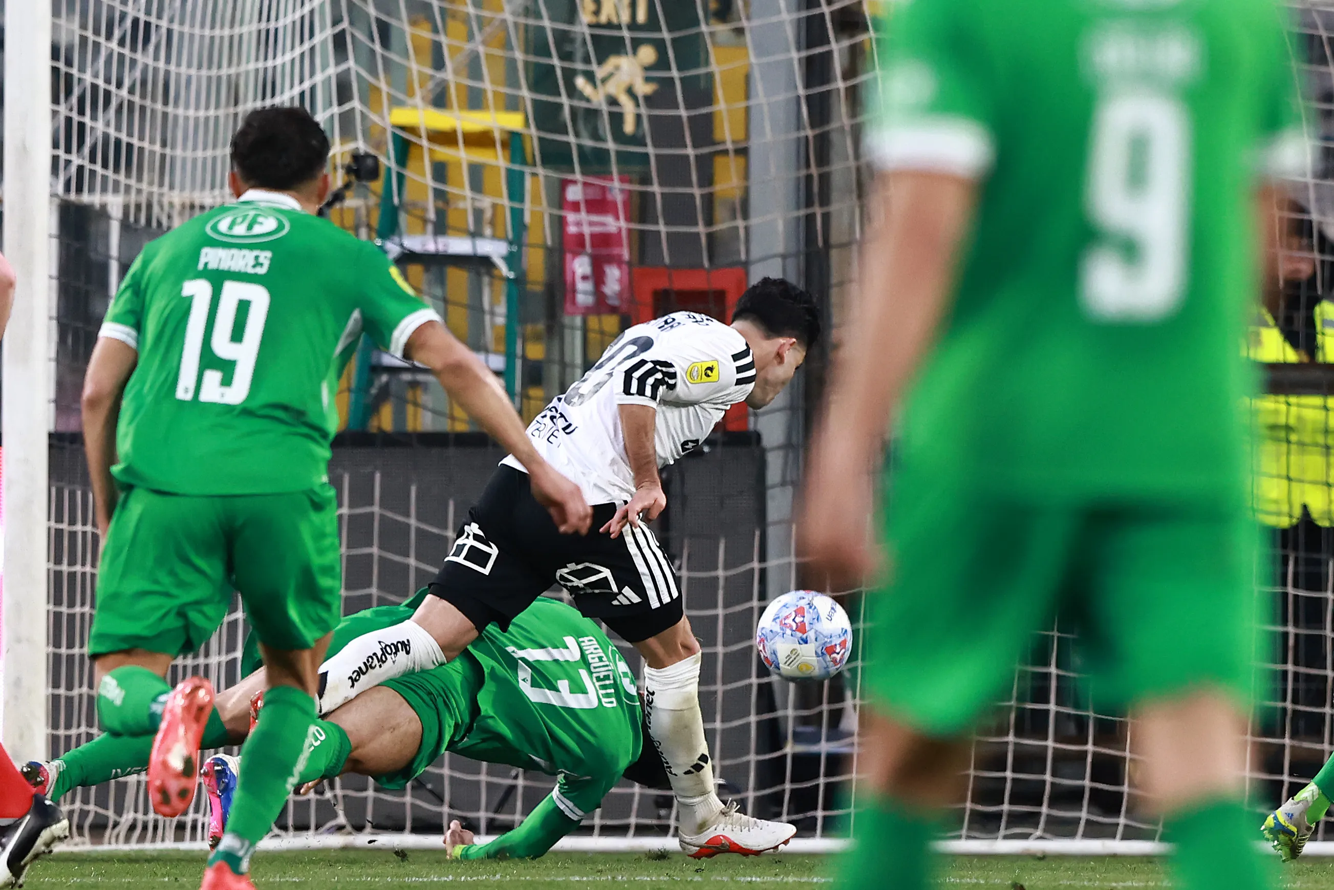 Lautaro Pastrán y el gol que le marcó al Audax Italiano. (Felipe Zanca/Photosport).