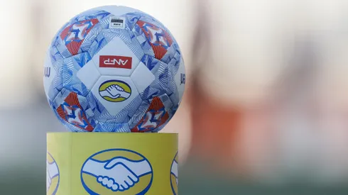 El fútbol chileno tiene a un nuevo entrenador listo para el adiós.