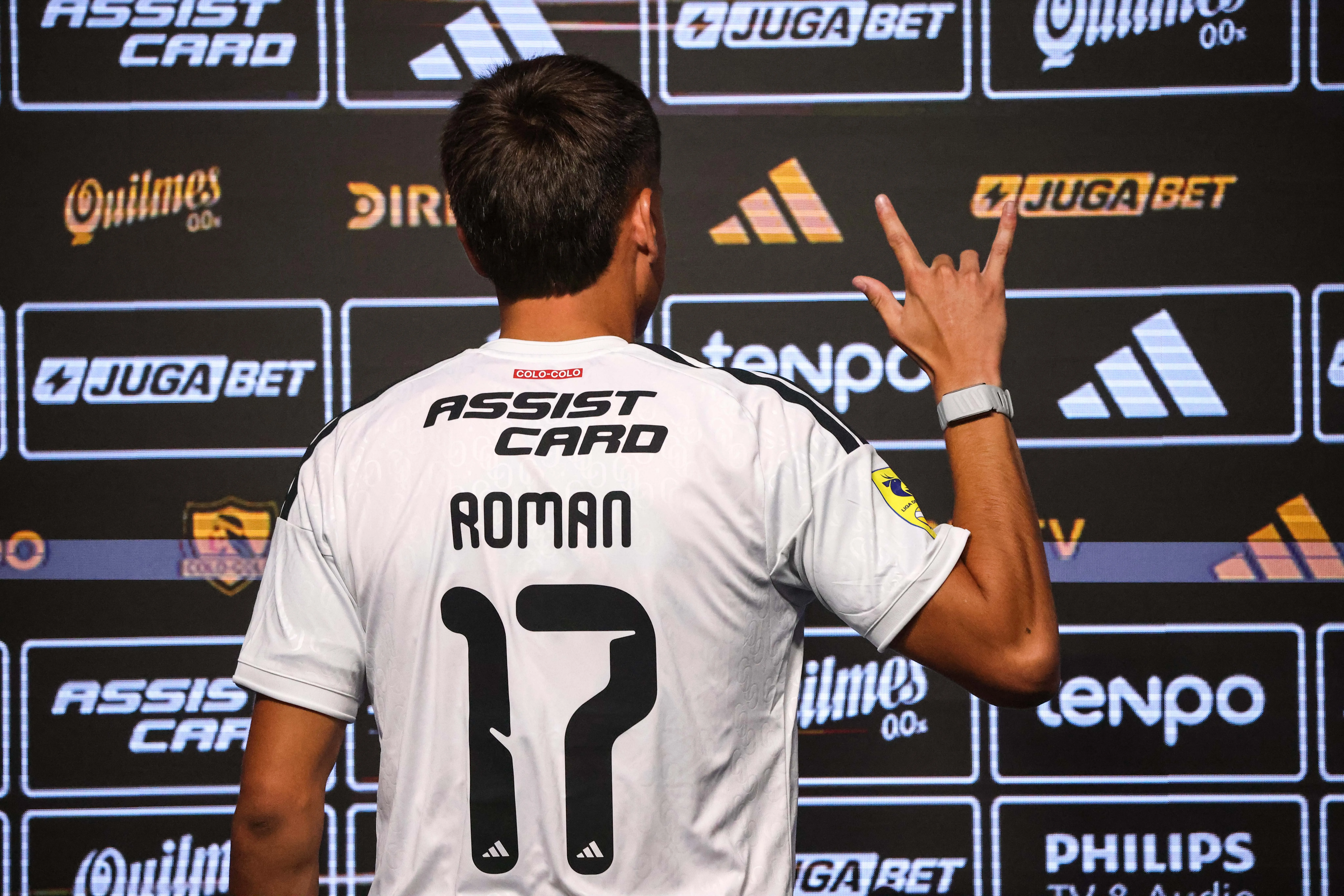 Santiago, 12 de Agosto del 2026.
Colo Colo presenta oficialmente a Iván Román como su segundo refuerzo del mercado.
Luis Quinteros/Photosport
