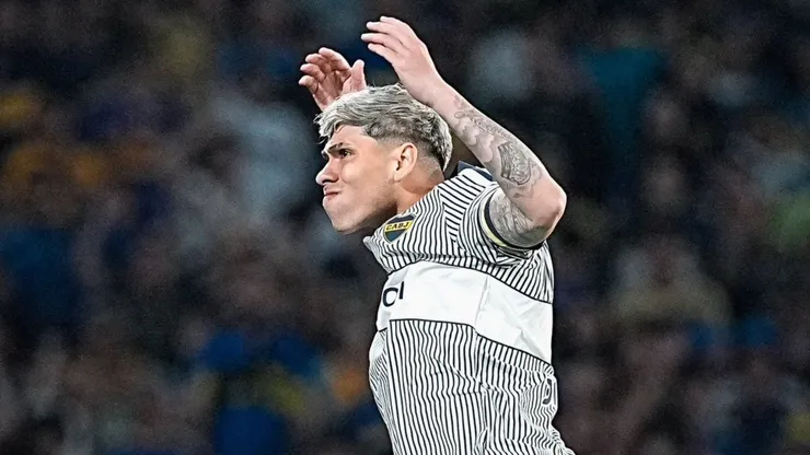 Carlos Palacios vuelve a sumar minutos con Boca Juniors.