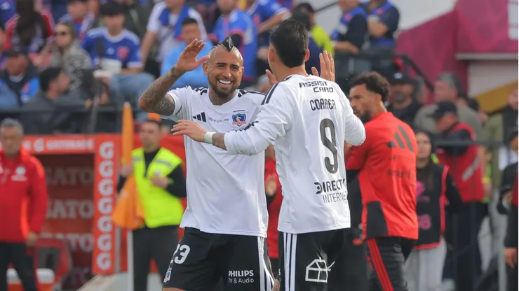 Vidal encabezó el apoyo de Colo Colo a Javier Correa