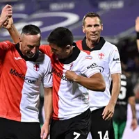 Un chileno más: Ribéry se luce bailando cueca con David Pizarro