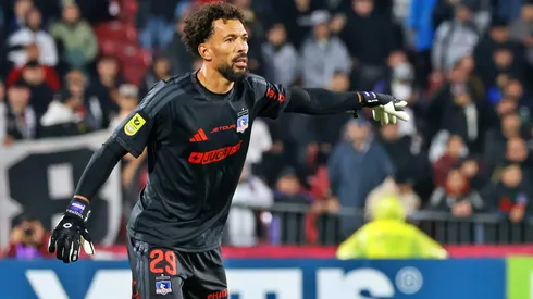 Vozinha afirma que su mamá no quería que firmara en Colo Colo.