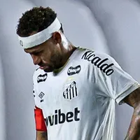 Neymar destroza al canchero del Santos tras nueva lesión
