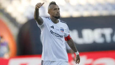 Arturo Vidal llegó a su octava amarilla y quedó suspendido.