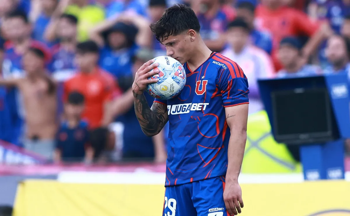 ¡Bombazo! U de Chile rompe el chanchito y asegura a Lucas Barrera con extenso contrato