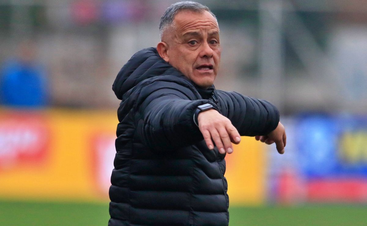 Deportes Copiapó anuncia a Erwin Durán como nuevo entrenador tras salida de Almandoz