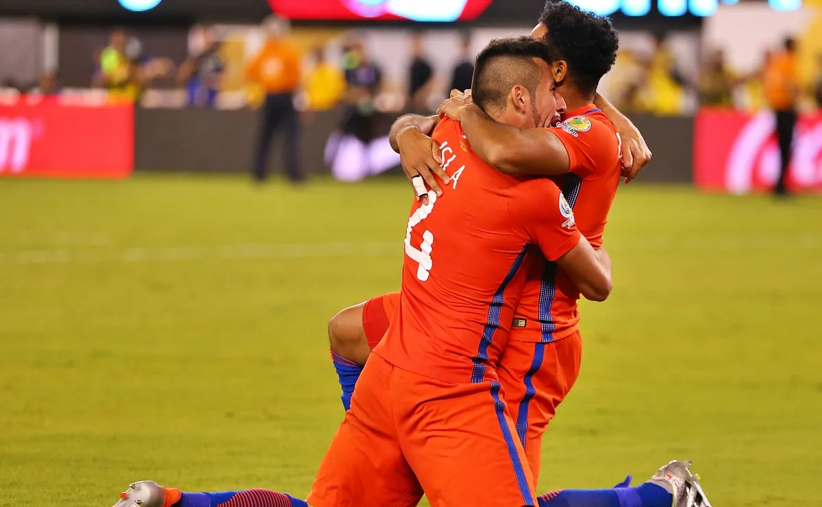Jean Beausejour destaca legado de Mauricio Isla tras su retiro