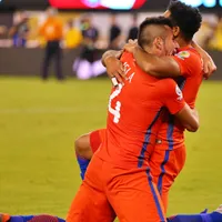 Jean Beausejour celebra legado de Mauricio Isla tras su retiro: “El más regular de la Selección”