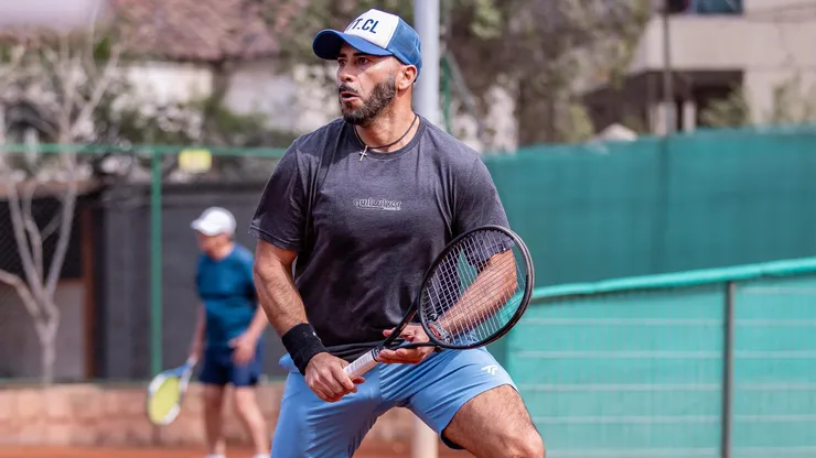 El Samurái se toma en serio su pasión por el tenis.