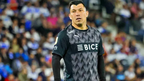 Gary Medel confesó que vive complejo momento personal.