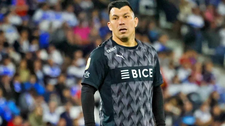 Gary Medel confesó que vive complejo momento personal.
