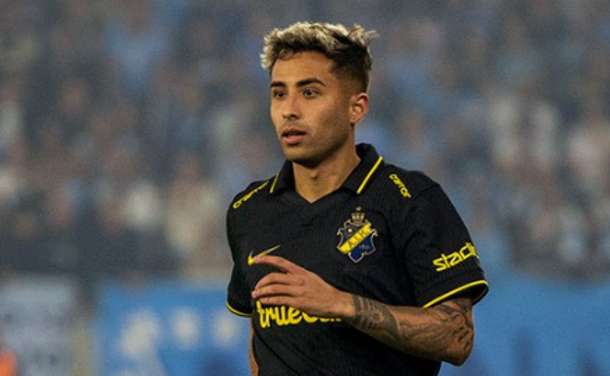 DT de AIK Solna da claras luces del rol que espera de Lucas Assadi: “Muy positivo aporte”