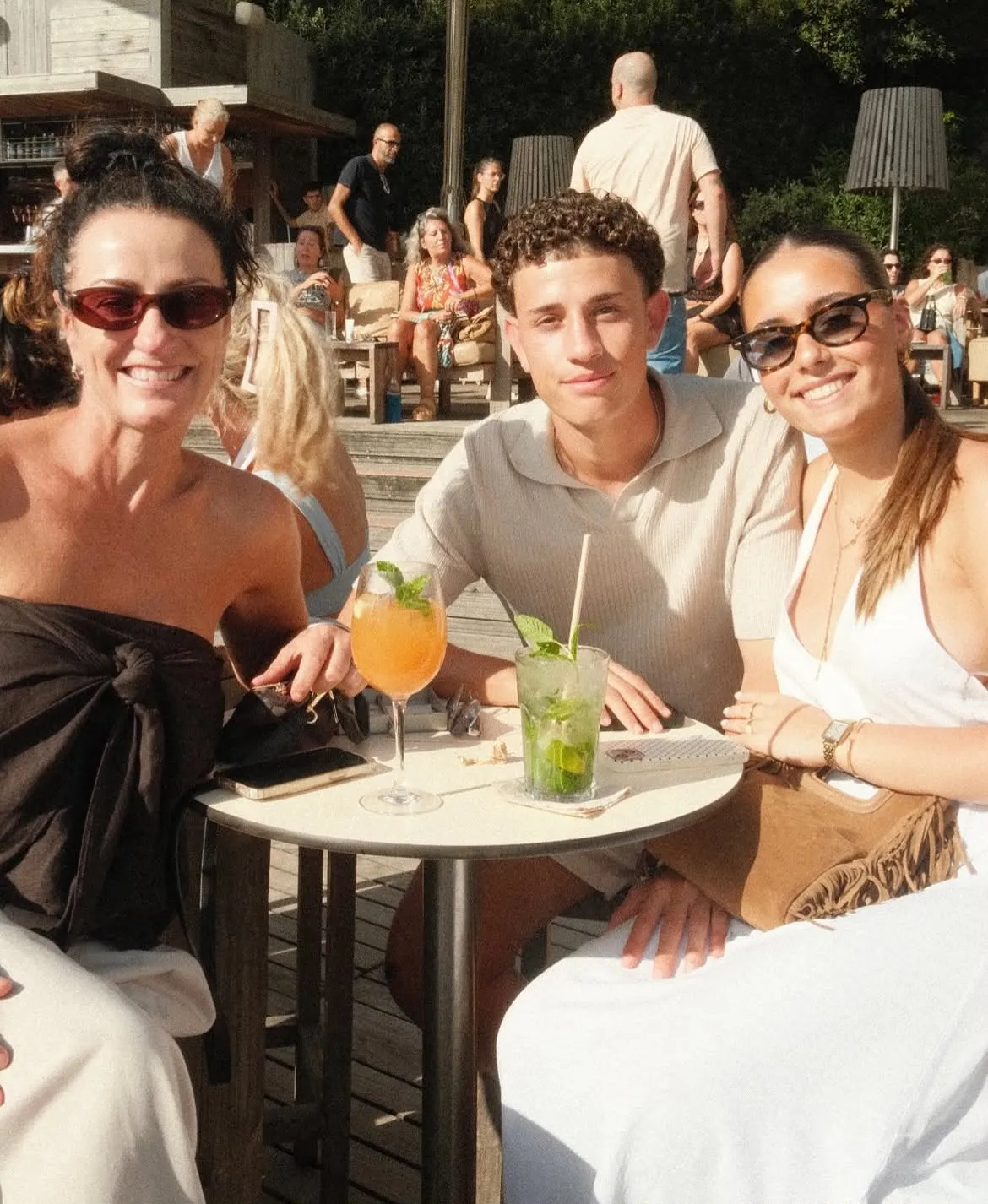 Jetzen López disfruta con su familia.