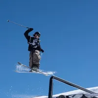 Chilenos arrasan en Rail Jam en La Parva