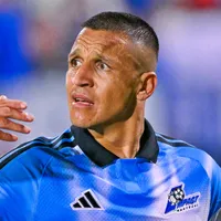 Prensa canadiense en llamas por el gol que se perdió Alexis: “Provocó...”