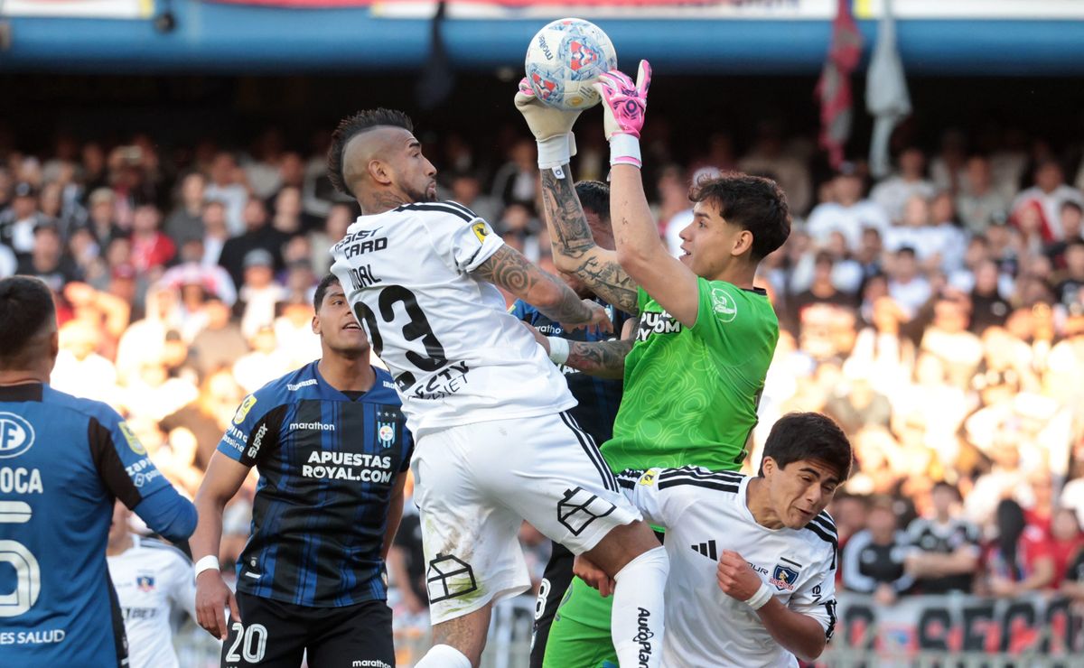 Tras partidazo ante Colo Colo: Filtran que Christian Bravo es el nuevo tapado en el arco de la Roja