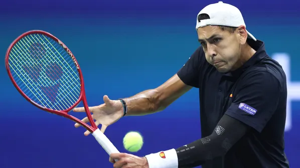 Alejandro Tabilo es la gran arma de Chile en la Copa Davis.