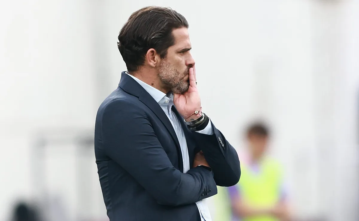 Fernando Gago pone mano dura en la U para Fiestas Patrias: el estricto plan que deberán cumplir los jugadores