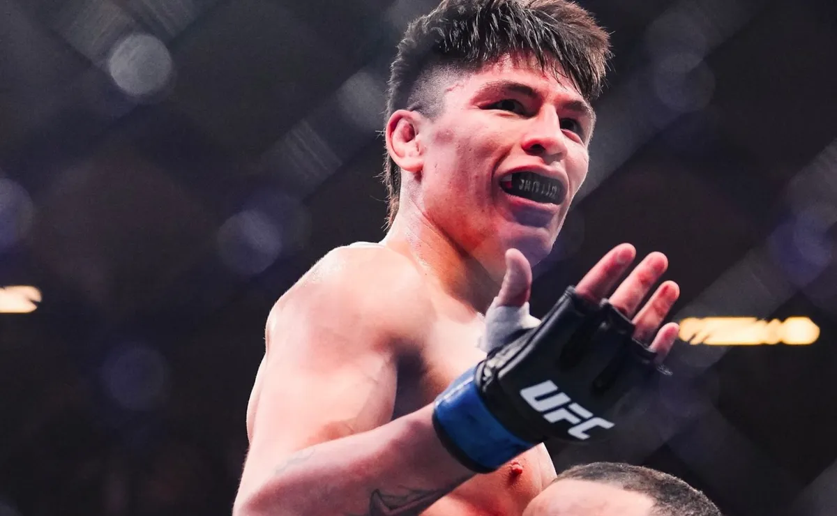 Jaula Bahamondes vs. Muslim Salikhov: horario y dónde ver EN VIVO UFC 2026