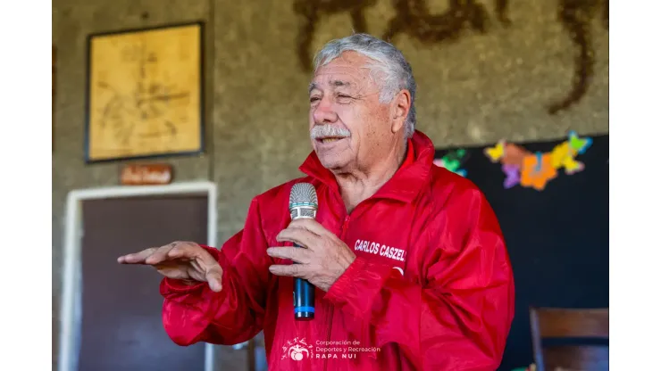 Carlos Caszely homenajeó al cantautor argentino Piero tras su fallecimiento.