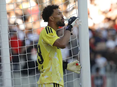 Vozinha sorprende y luce camiseta de club borrado del fútbol chileno