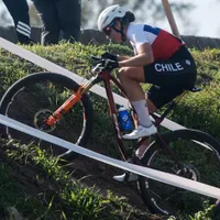 ¡El primer oro de Chile! Cata Vidaurre hace historia en Argentina