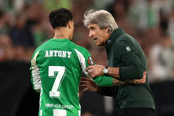 Pellegrini se cansó y lanzó duro reclamo en España antes del partido del Betis.