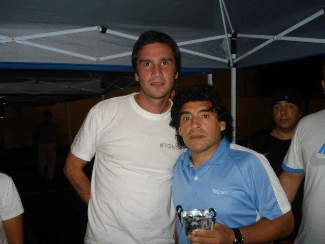 Edgardo Díaz compartiendo con Maradona