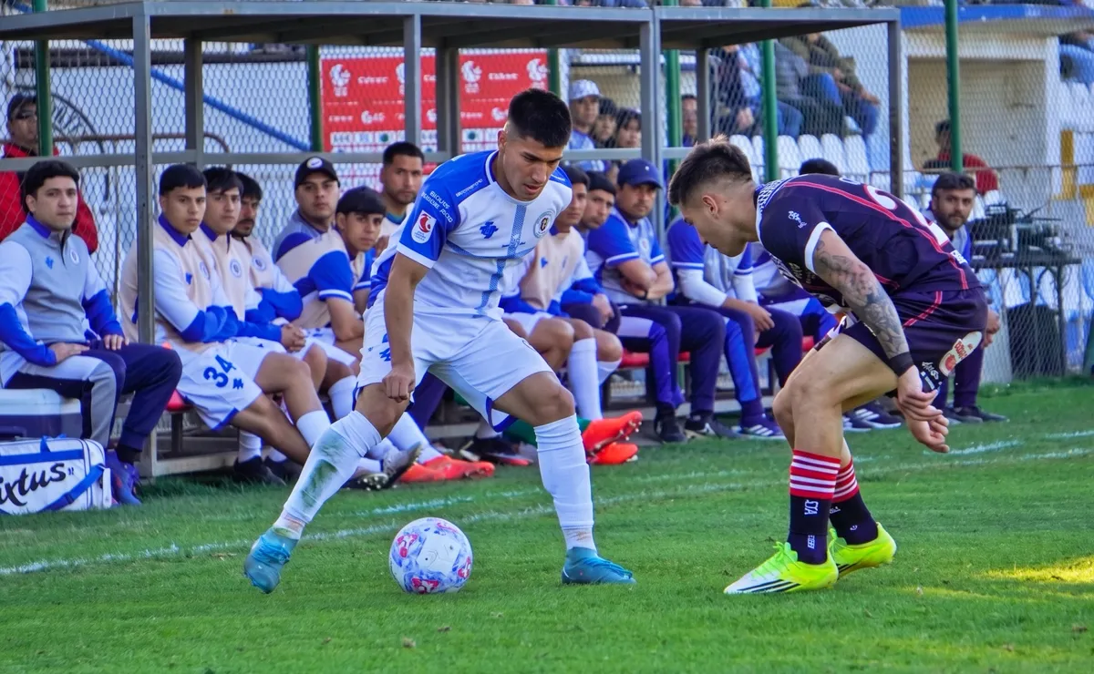 Santa Cruz empata con Recoleta en Primera B Santa Cruz empata con Recoleta en Primera B