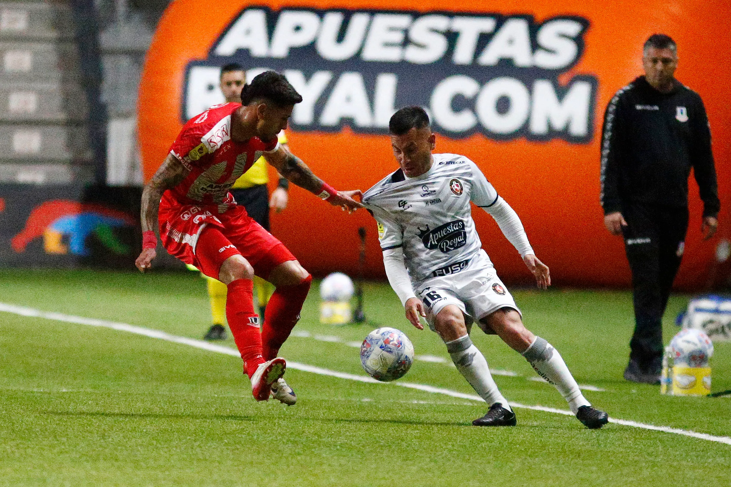 La Calera vuelve al triunfo con el cambio de técnico. Foto: Manuel Lema/Photosport