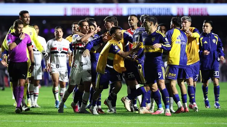 Boca Juniors clasificó en una caliente noche en Sao Paulo.