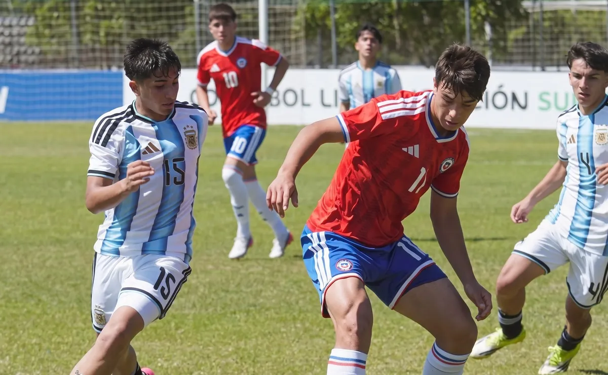 Chile Sub 15 vence a Argentina con golazo en torneo Conmebol Chile Sub 15 vence a Argentina con golazo en torneo Conmebol