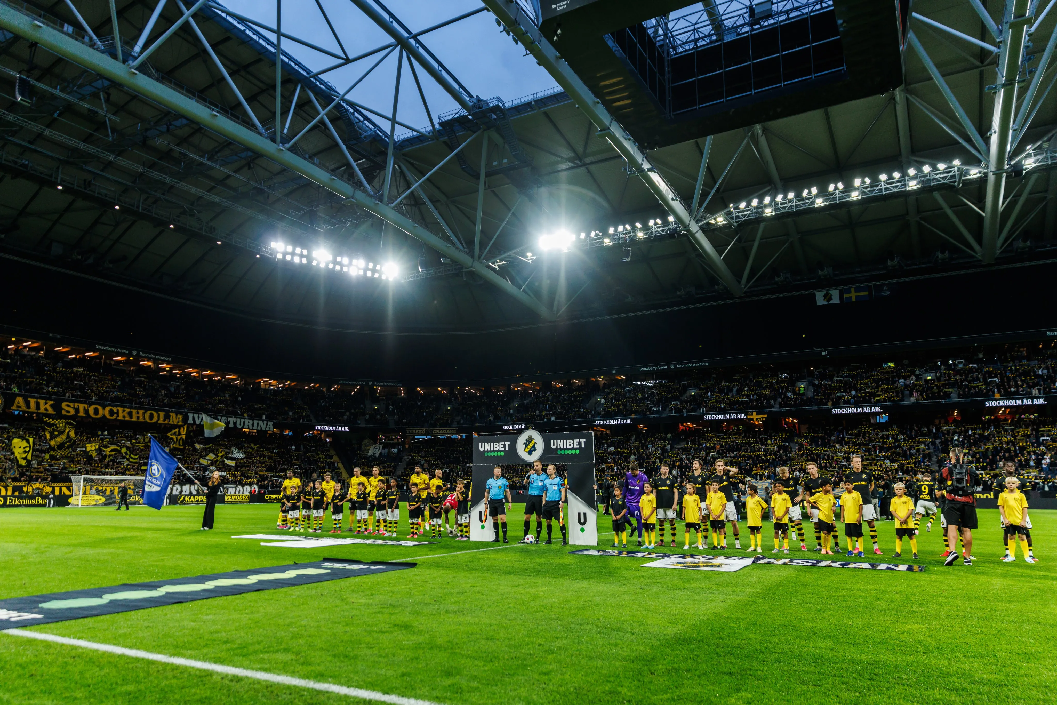 Lucas Assadi fue titular en el empate con Mjällby (AIK Solna)