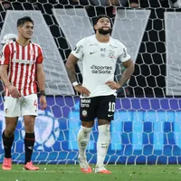 El patético penal de Memphis Depay que marcó la Copa Libertadores