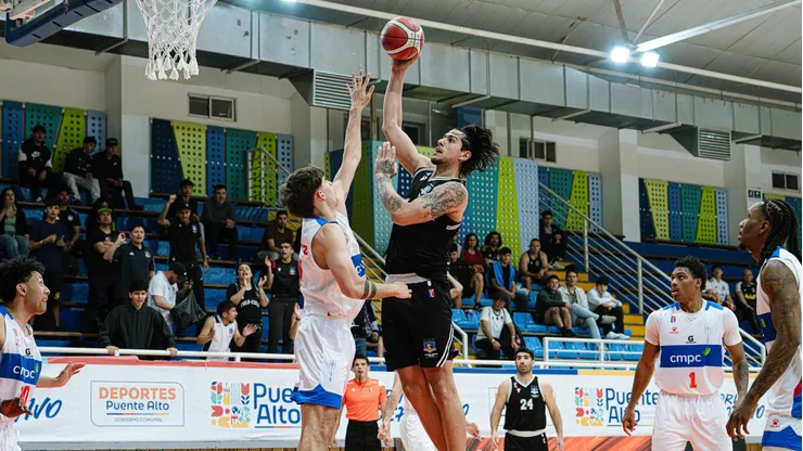 Colo Colo y Católica no lograron terminar su partido en la LNB