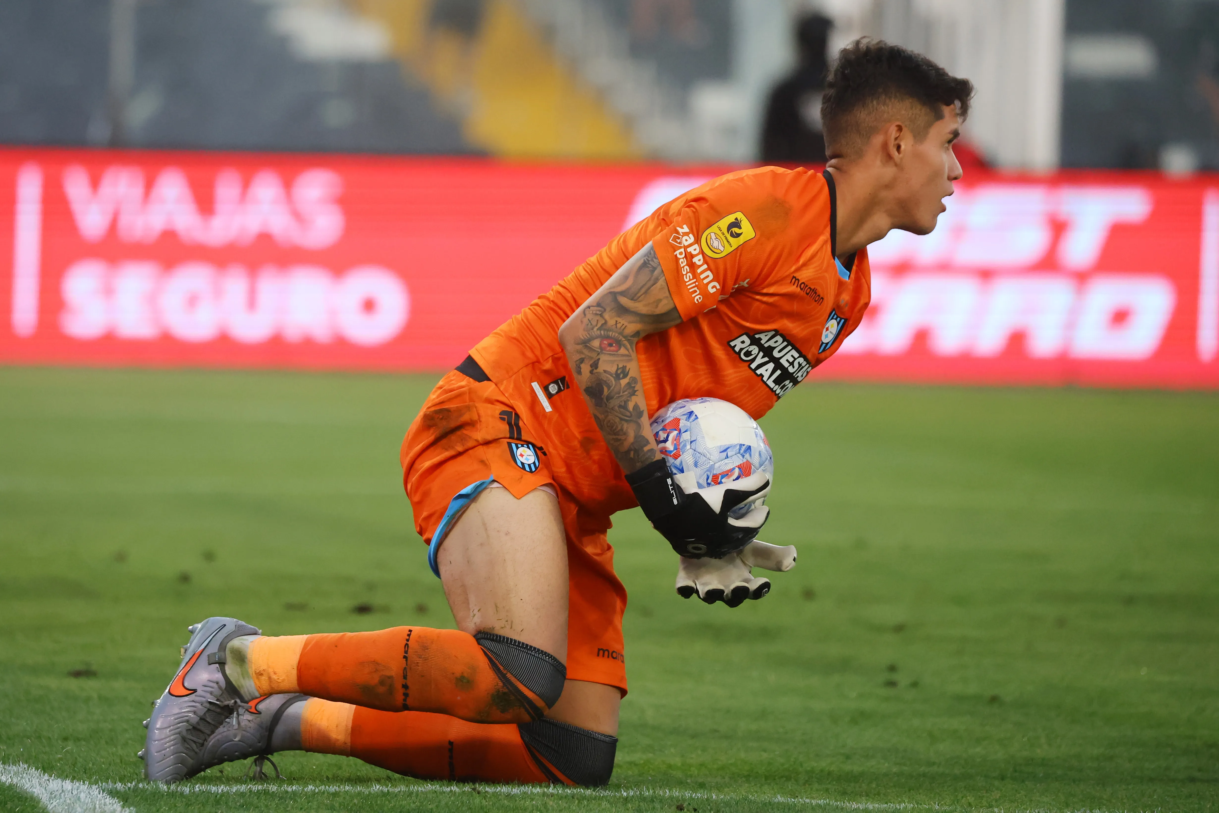Christian Bravo respondió bien tras dos lesiones de compañeros y se ganó el lugar en Huachipato. (Jonnathan Oyarzun/Photosport).