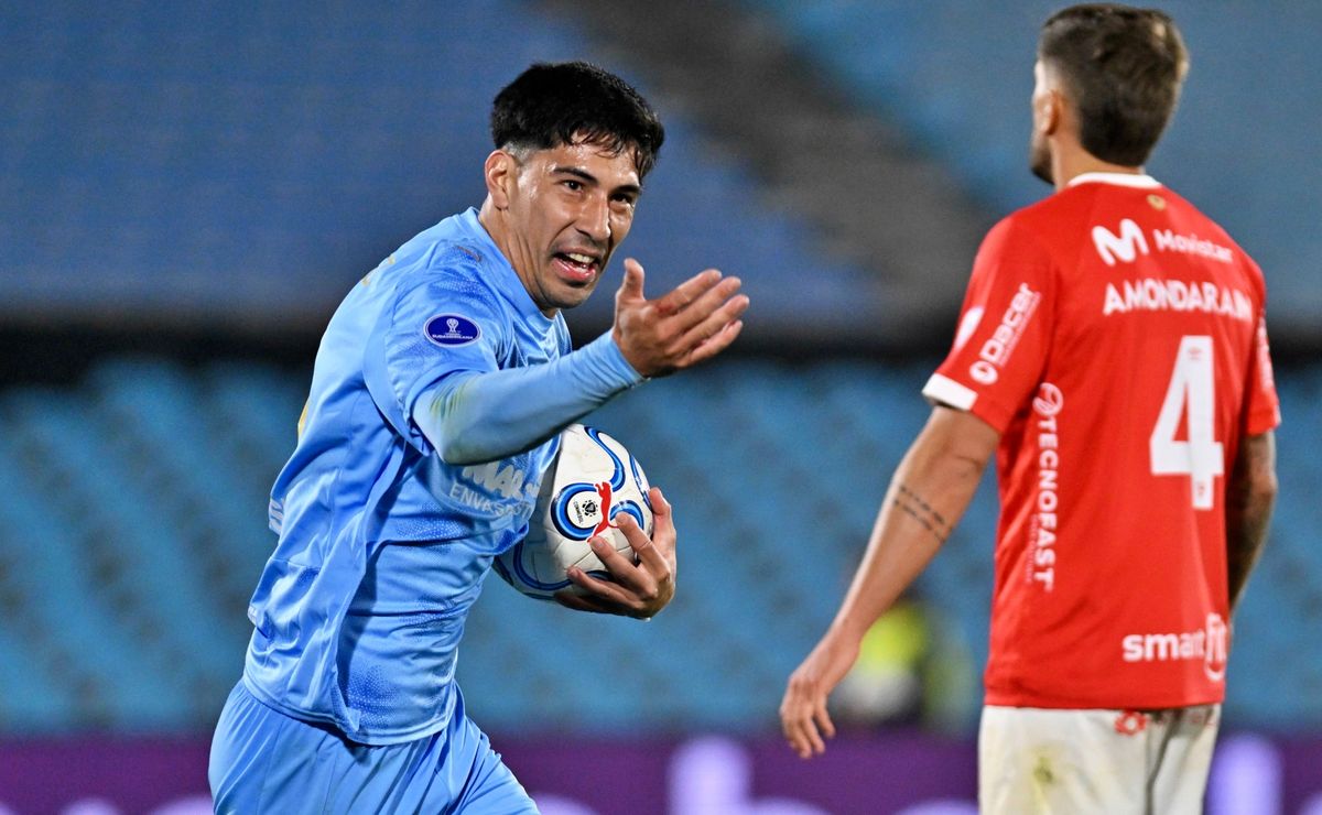 Salomón Rodríguez héroe de Montevideo City Torque: Lo mete en semis de Sudamericana