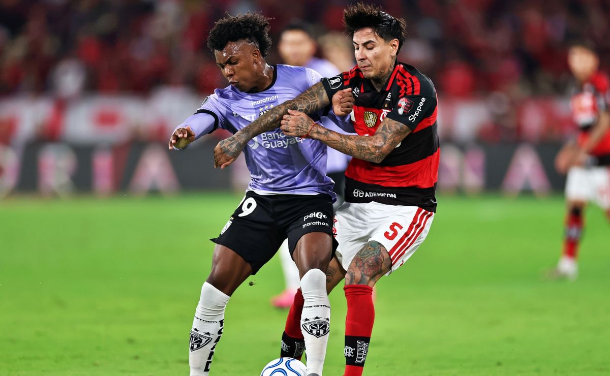 Erick Pulgar le da una mano a Flamengo para meterse en semifinales de Libertadores