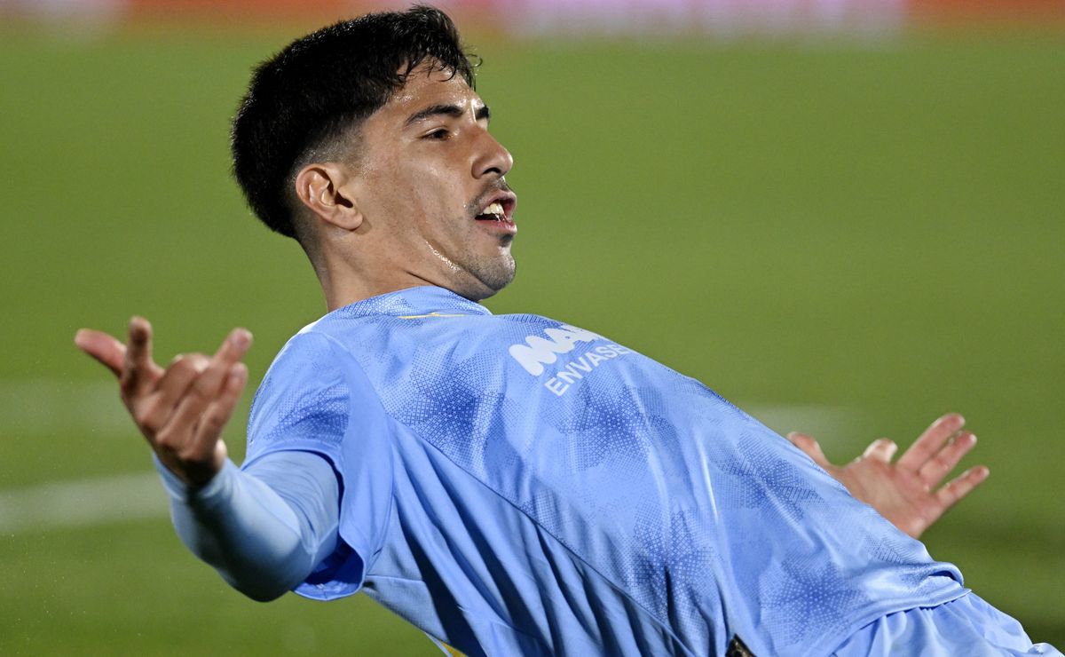 Colo Colo se frota las manos por una jugosa venta del goleador Salomón Rodríguez: “Lo miran de Europa”