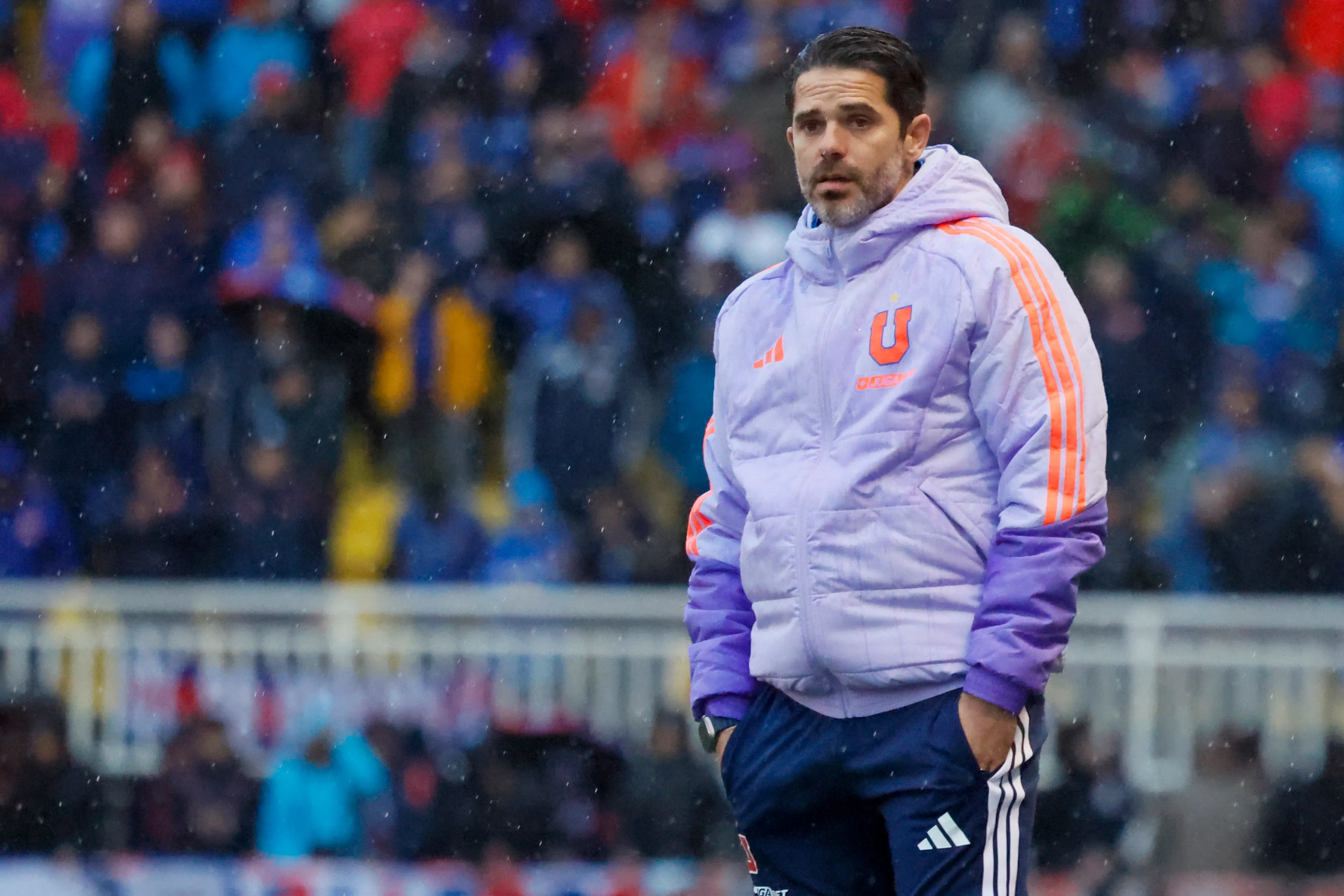 Pese a tener un camarín complicado: Fernando Gago es destacado por Emiliano Vecchio