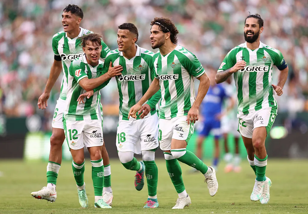 Real Betis viene de vencer a Getafe en La Liga. (Photo by Fran Santiago/Getty Images)