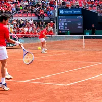 Paliza en el primer set: en vivo el dobles de Chile vs España