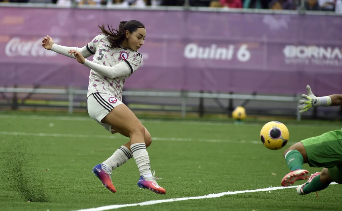 Suspenden partido de la selección chilena femenina en Juegos Suramericanos Suspenden partido de la selección chilena femenina en Juegos Suramericanos